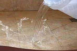 横县漏水维修 免砸砖防水材料该如何施工